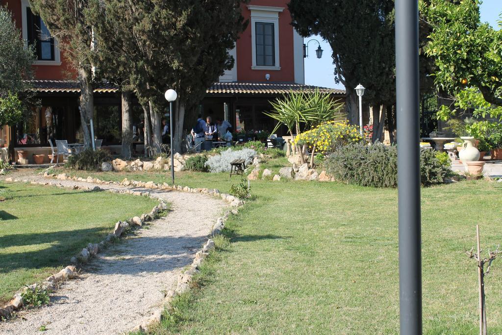 Agriturismo Santa Chiara Alezio Eksteriør billede