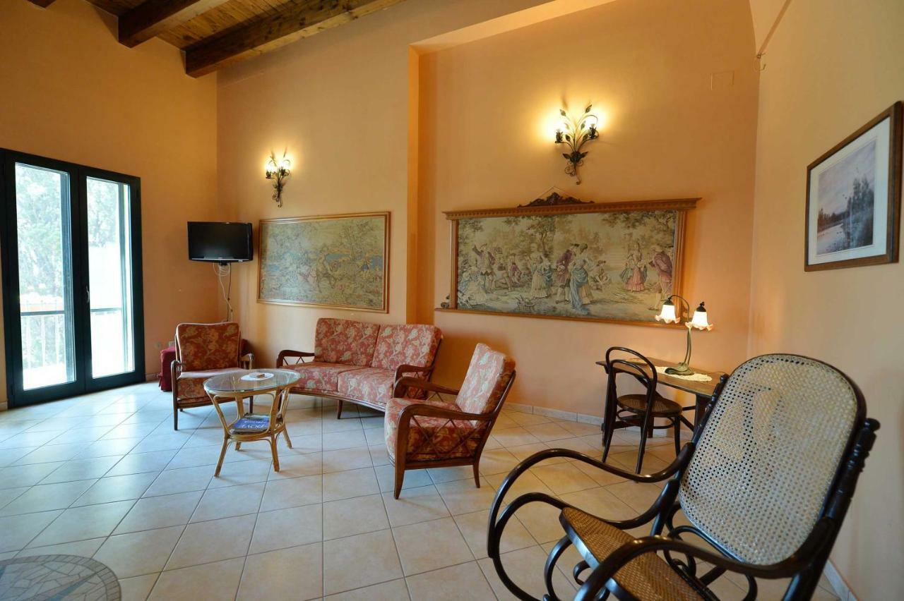 Agriturismo Santa Chiara Alezio Eksteriør billede
